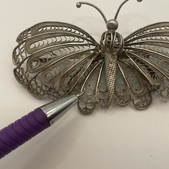 Vintage handmade sterling silver filigree butterfly brooch, very large p… - Picture 12 of 13